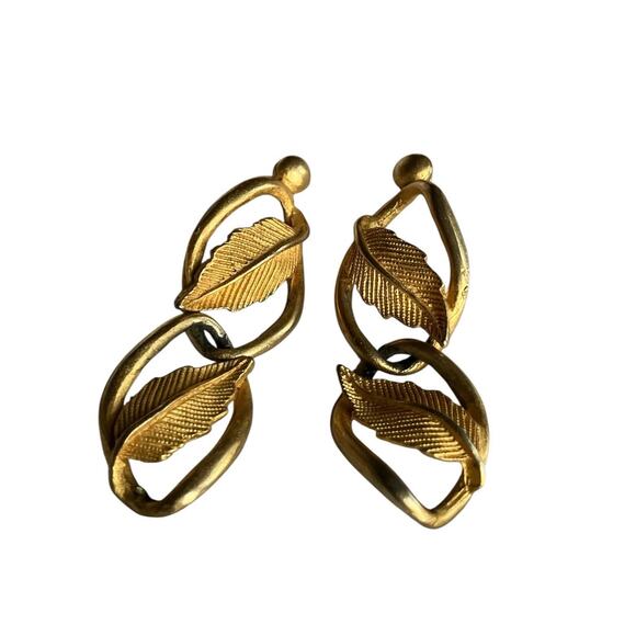 GOLD 90S LEAF EARRINGS - Picture 1 of 5